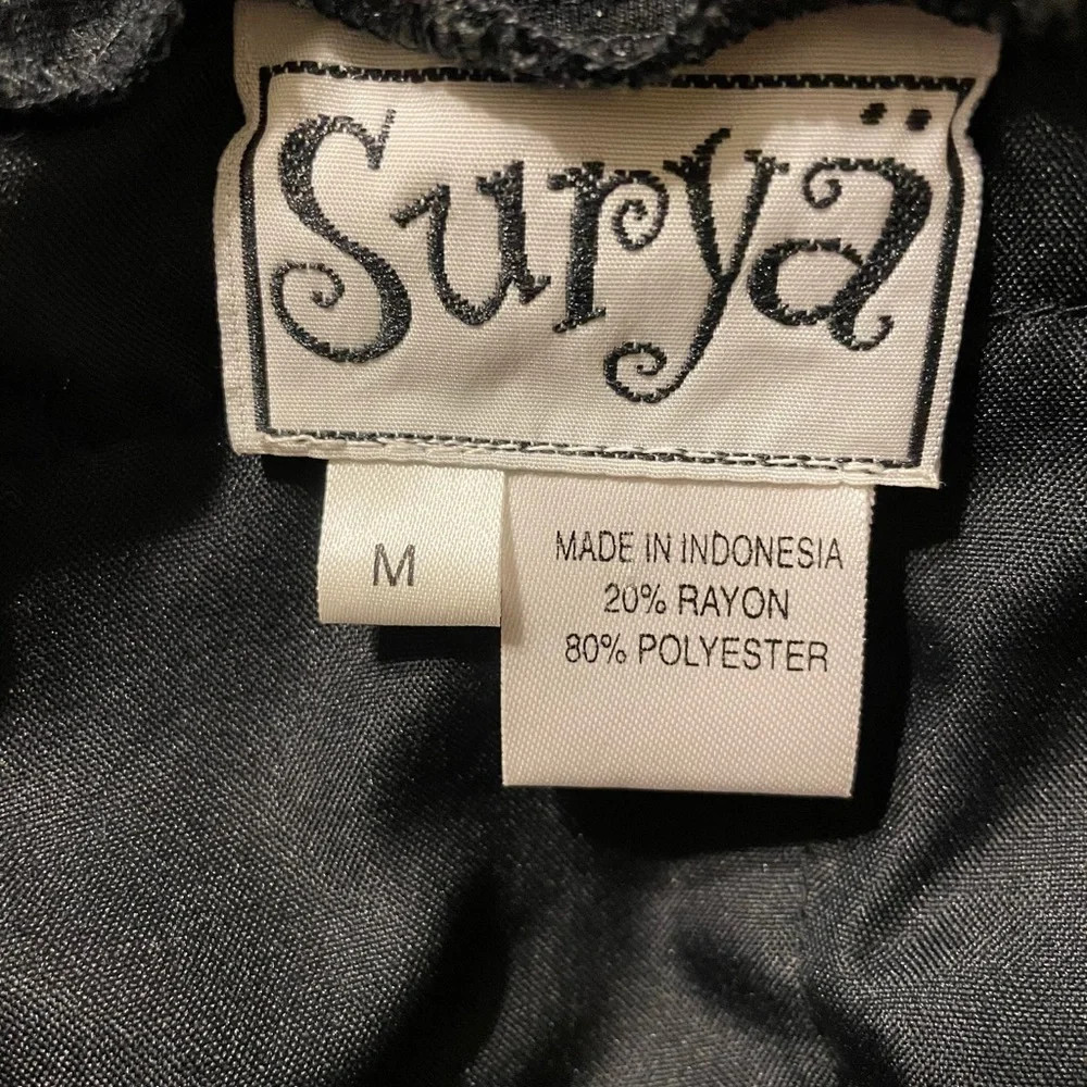 Surya Beautiful Black lace jacket with hood (OLCC)π - Picture 5 of 7